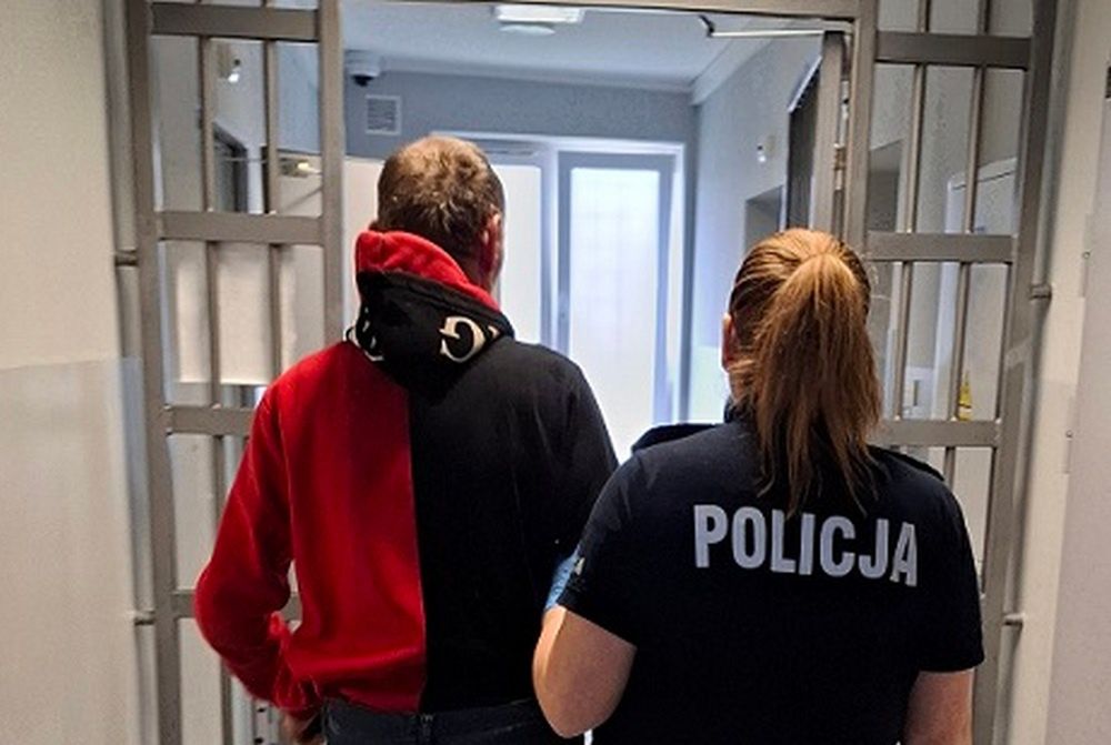 Miał przy sobie amfetaminę. Twierdził, że to na ból żeber