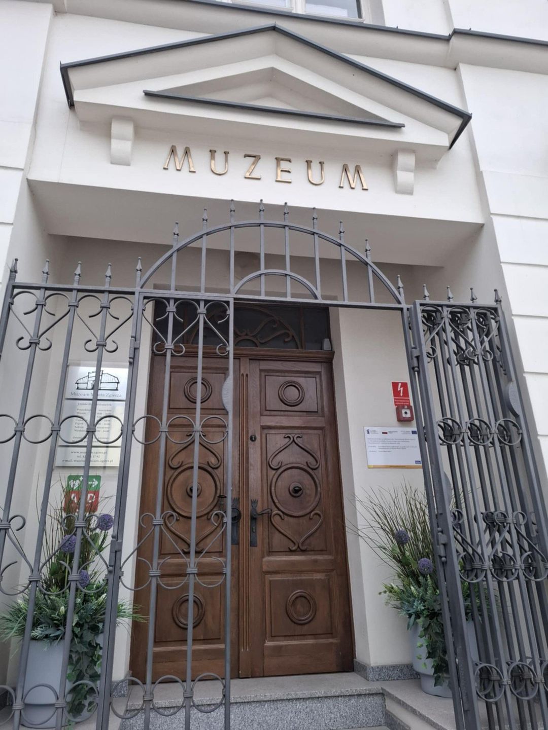 &#34;Polski kilim art déco w setną rocznicę Wystawy Światowej w Paryżu&#34;. Ekspozycja w Muzeum Miasta Zgierza