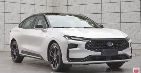 Tak wygląda nowy Ford Mondeo. Wyciekły pierwsze zdjęcia z Chin