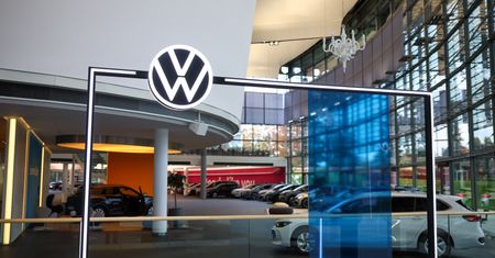 Trzy fabryki do zamknięcia, tysiące ludzi na bruk. Niemcy piszą o kryzysie VW