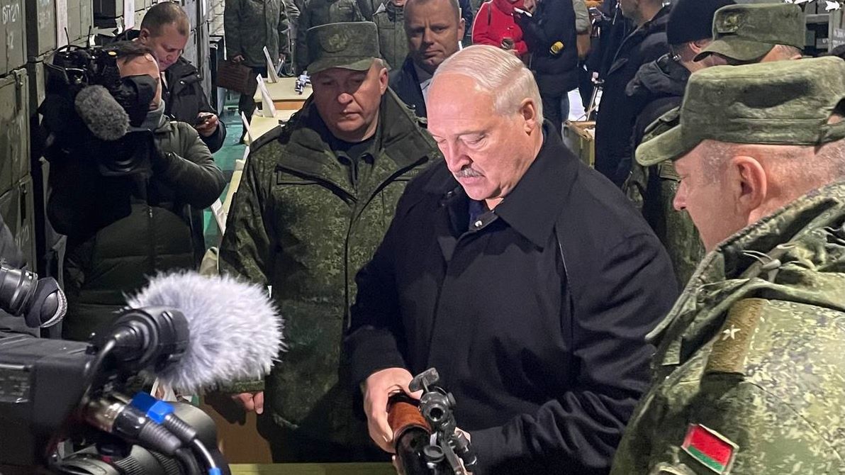 Łukaszenko dostał granatnik