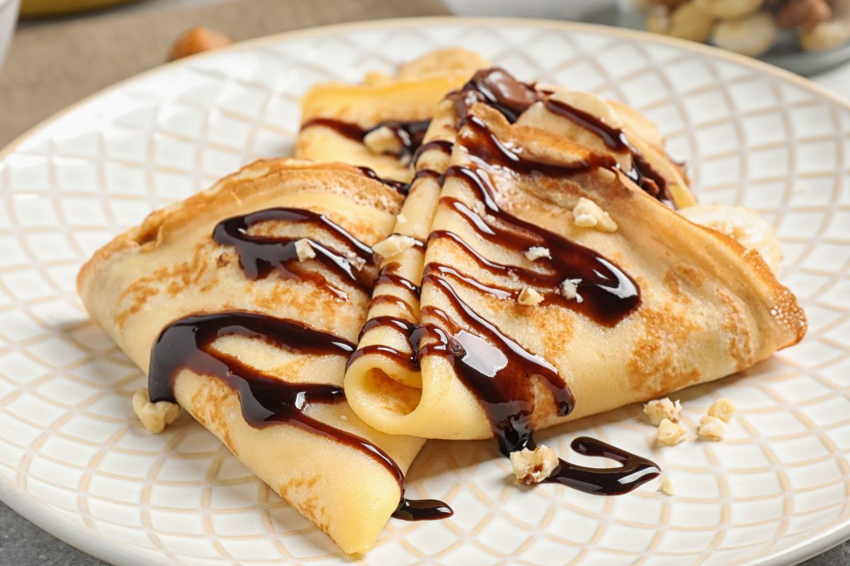 Kinder Bueno-inspired crêpes: A sweet culinary delight