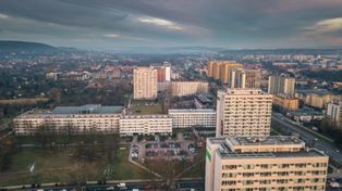 Kraków: Studenci bawią się zbyt grubo? "Studencki czwartek" na miasteczku AGH znów z ograniczeniami. "W pandemii nie było takiego rygoru"
