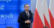 Zmiana w KPRM. Odchodzi Piotr Mazurek