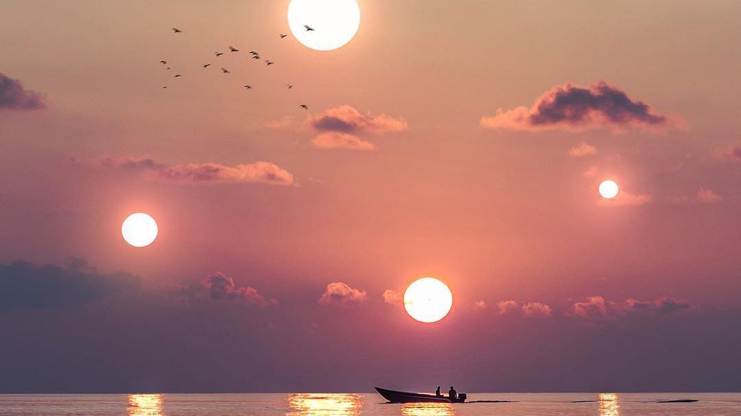 Za pomocą Photoshopa zabiera swoich widzów tam, gdzie zasady nie obowiązują 1