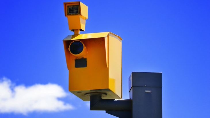 zdjęcie fotoradaru z Shutterstock