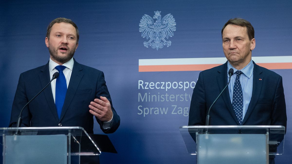 Margus Tsahkna and Radoslaw Sikorski are holding a press conference after a meeting of the Estonian and Polish Ministers of Foreign Affairs in Warsaw, Poland, on February 14, 2024. (Photo by Foto Olimpik/NurPhoto via Getty Images)