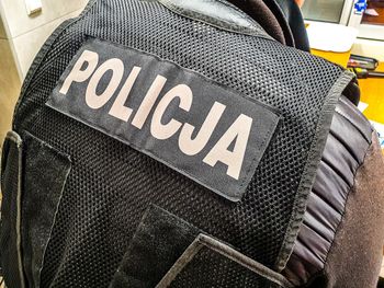 Białystok: Zuchwała kradzież laptopa przez okno. Policja zatrzymała 30-latka