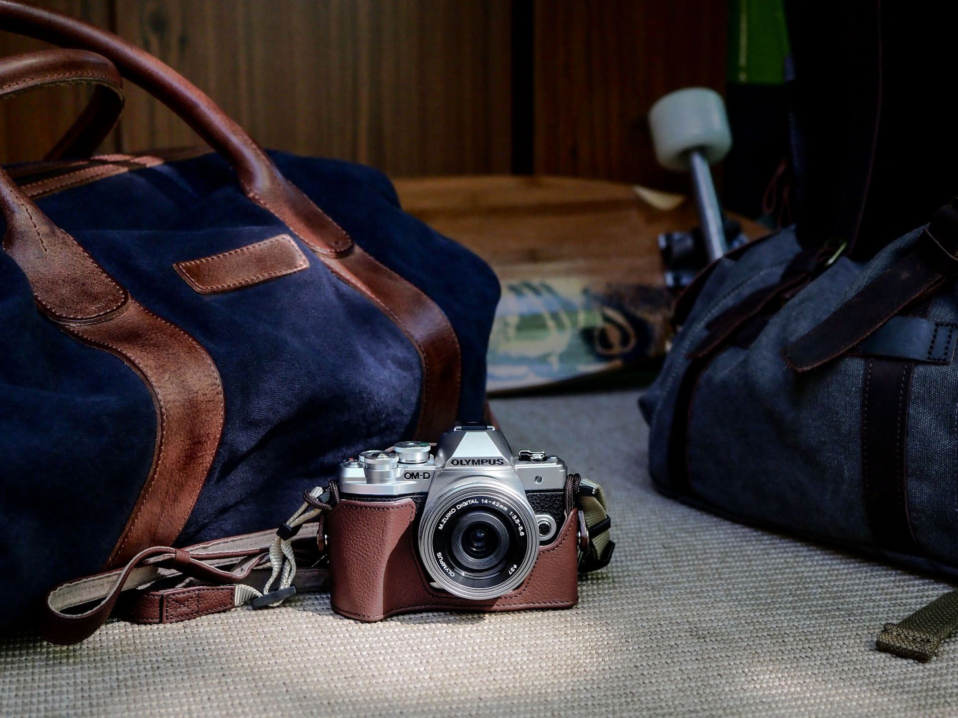 Olympus OM-D E-M10 Mark III - odświeżony bezlusterkowiec z lepszym AF i filmami 4K 18