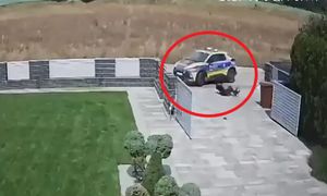 Zderzenie radiowozu z 12-latkiem w Pinczynie. Komentarz policji