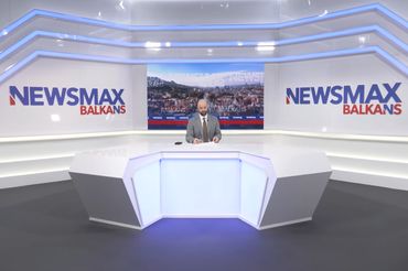 Studio kanału Newsmax Balkans