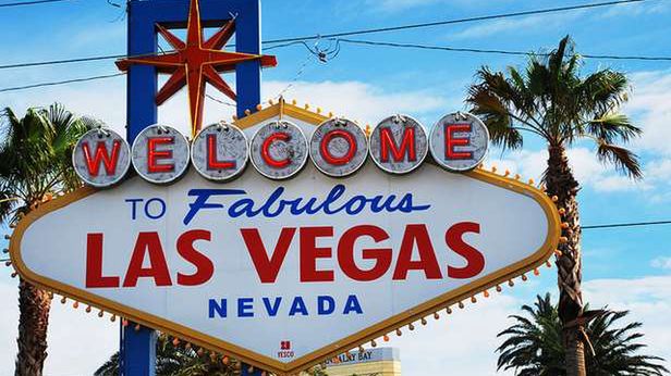 „Będę mieszkać w Las Vegas przez 9 miesięcy.” Nowy mem na Facebooku? 1