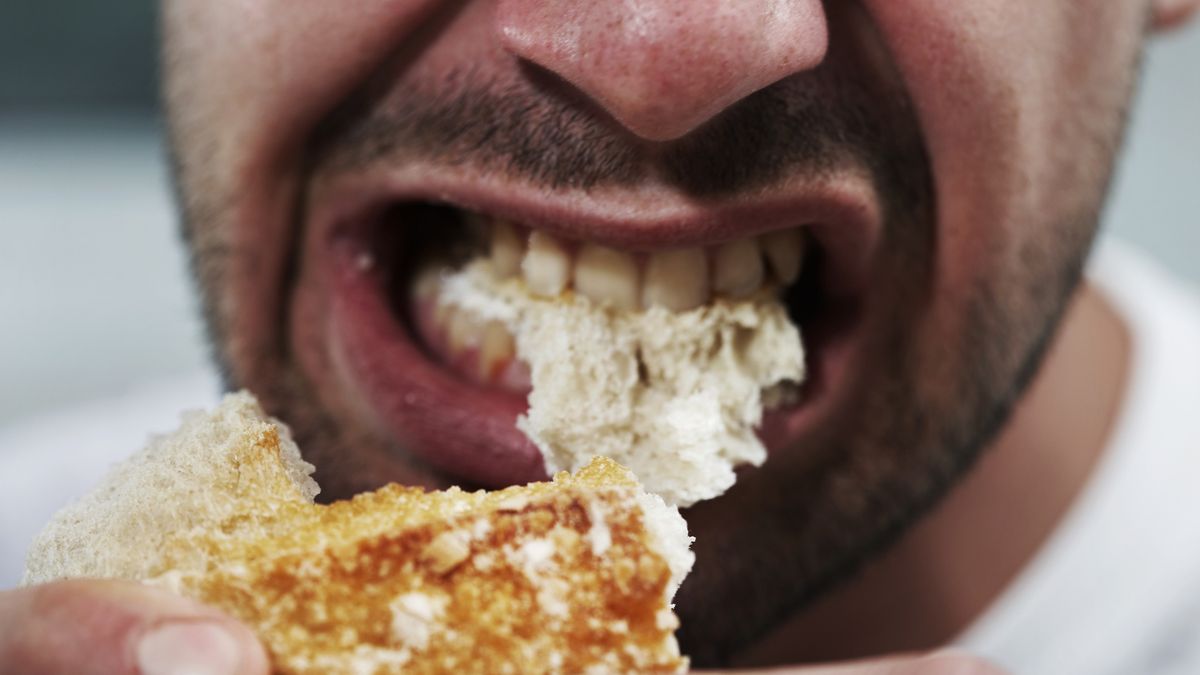 Man eating bread
Daniel Day
nutrition, health, diet, hunger, basics