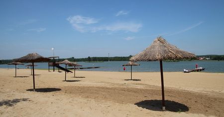 Odnowią infrastrukturę nad zalewem w Kraśniku. Nowe przebieralnie, natryski i parasole