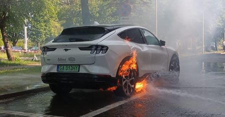 Kolejny pożar elektryka. Ford Mustang Mach-E obalił pewien mit