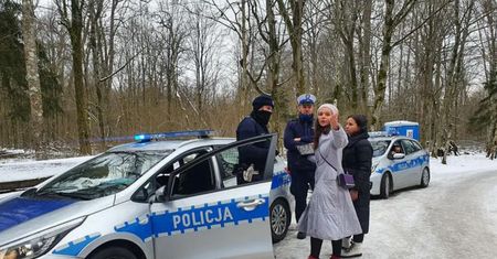 Policjant powiedział "nie" posłankom KO. Teraz został oskarżony
