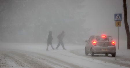 Nadchodzą burze śnieżne. Kiedy i gdzie powinniśmy się ich spodziewać?