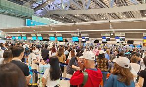 Chaos na lotnisku w Tajlandii. Polak pokazuje zdjęcia. "Ludzi przybywa"