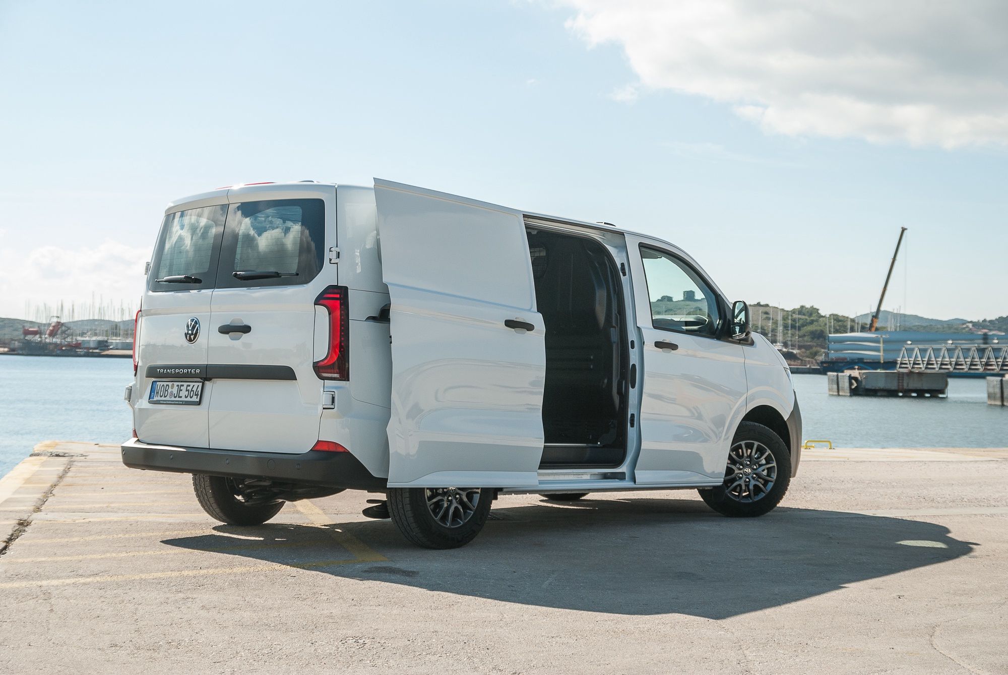 Volkswagen Transporter T7 Furgon