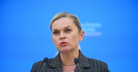 Po fali krytyki MEN wycofuje się z rewolucyjnego pomysłu