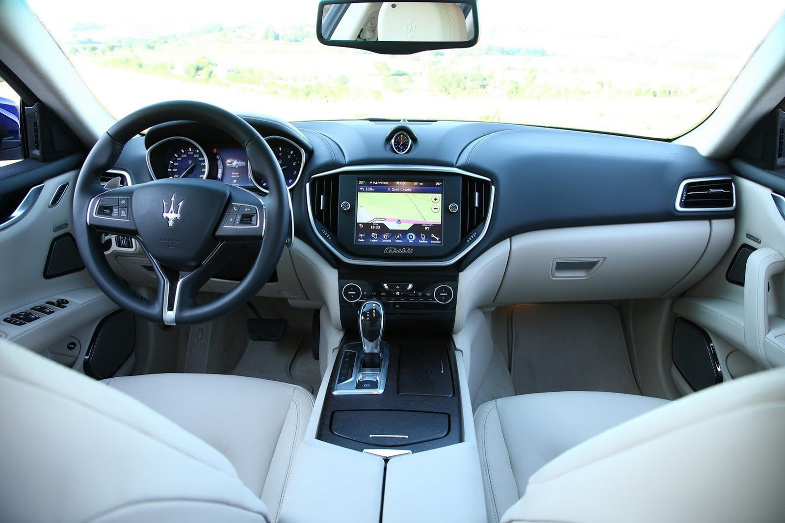 2014 Maserati Ghibli - Włosi wiedzą, co to piękno [galeria] 160
