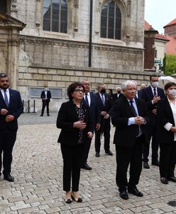 Jarosław Kaczyński na Wawelu. 71. rocznica urodzin Lecha Kaczyńskiego