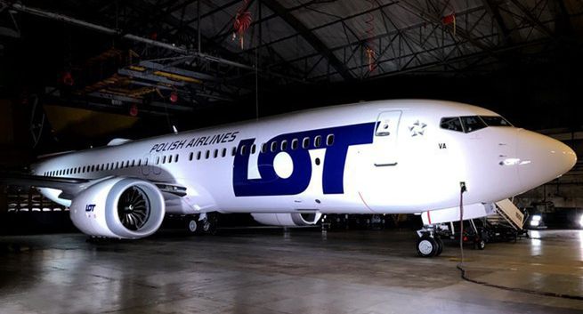 LOT przewiózł ponad 10 mln pasażerów. Zysk blisko rekordu