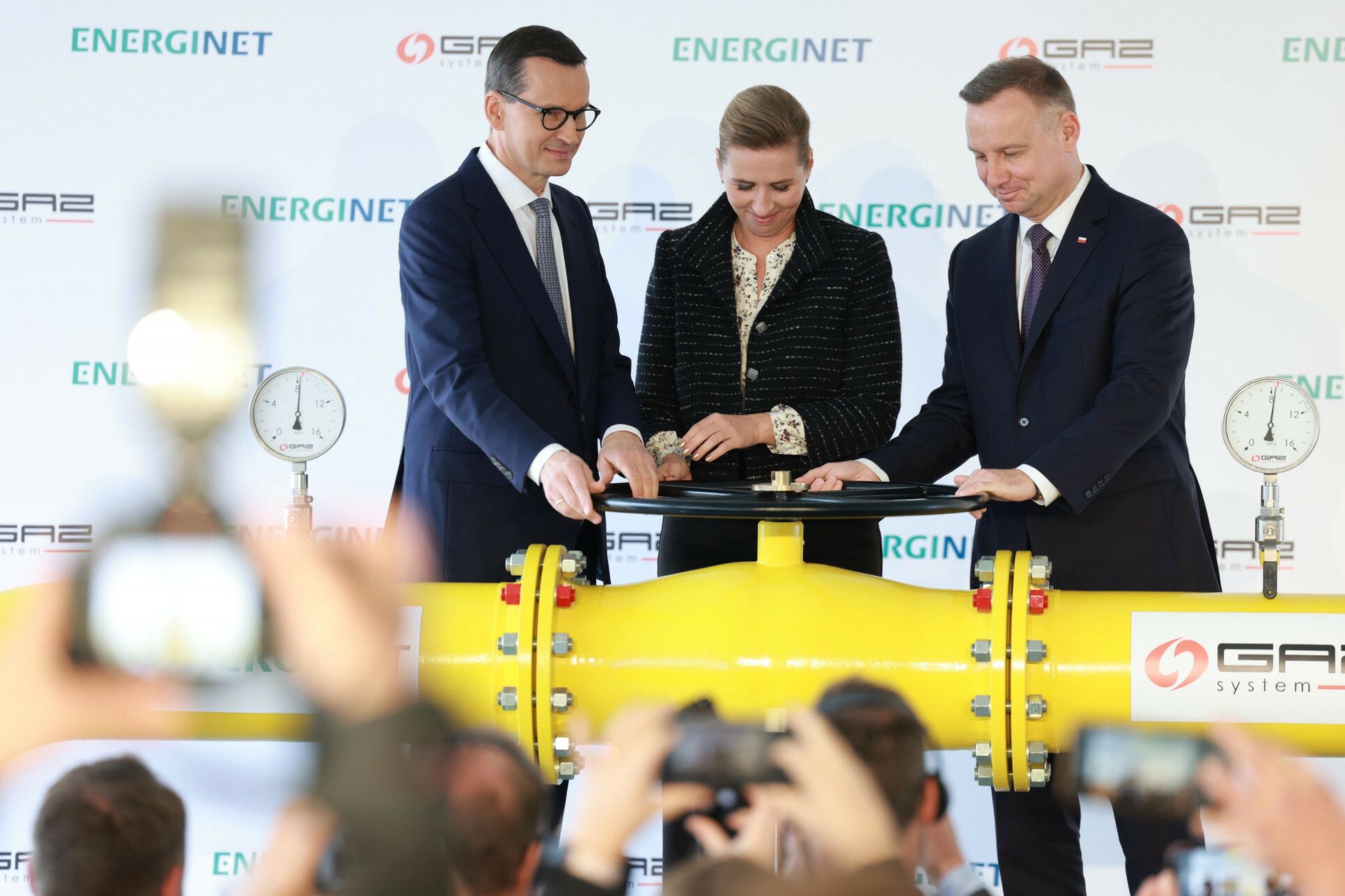 Uroczysto?? otwarcia gazoci?gu Baltic Pipe27.09.2022 Budno Uroczystosc otwarcia gazociagu Baltic Pipe 
Fot Sebastian Nowik/REPORTER
n/z: , Mateusz Morawiecki, Mette Frederiksen, Andrzej DudaSebastian Nowik/REPORTER