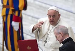 "Wolą mieć pieska niż dziecko". Papież Franciszek bije na alarm