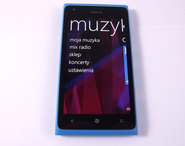 Nokia Lumia 900