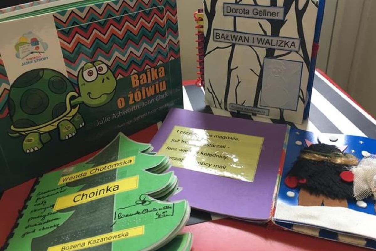 Książki w wyjątkowej bibliotece w Lublinie