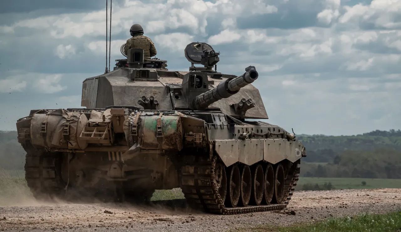 Challenger 2 tank, illustrative photo