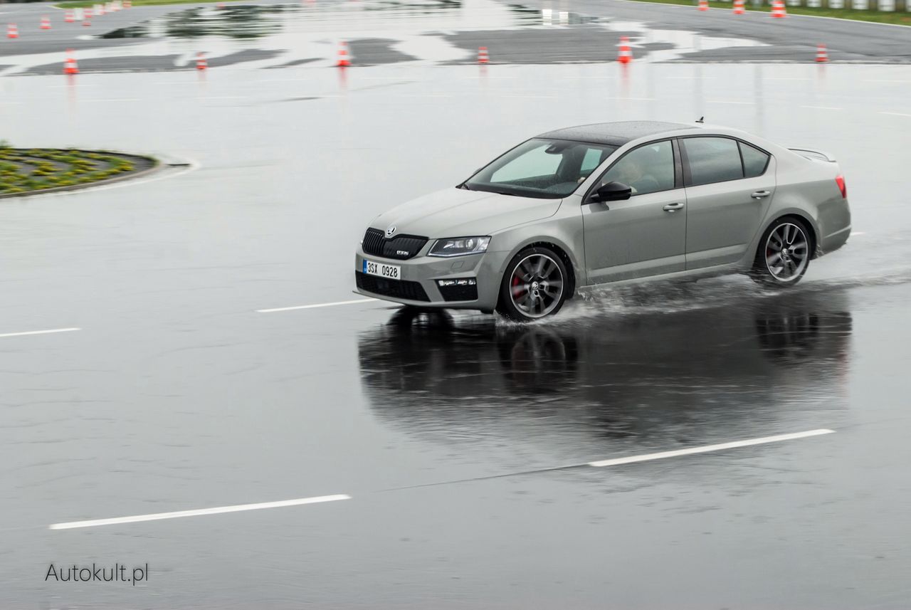 15 lat Škody Octavii RS - test na Torze Poznań