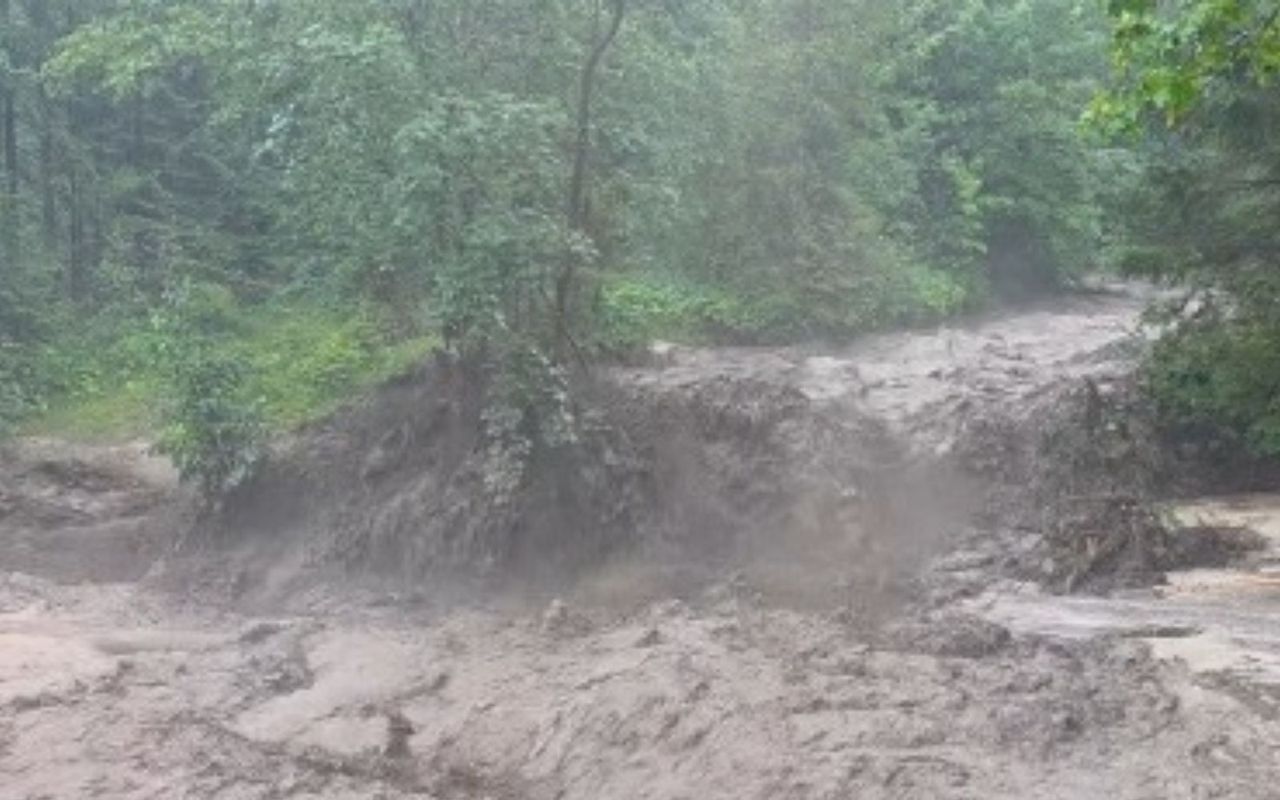 Powódź błyskawiczna przy granicy. Wstrząsające nagranie ze Słowacji