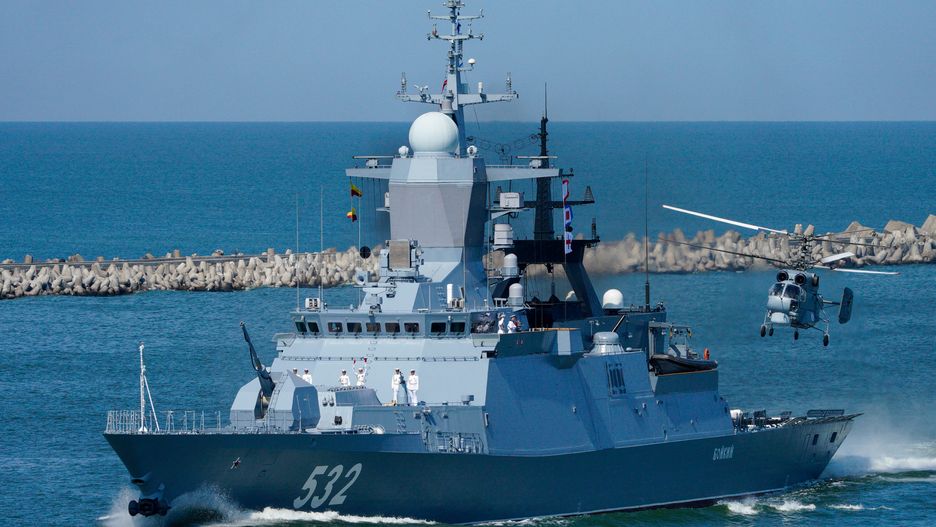 BALTIYSK, KALININGRAD REGION, RUSSIA - JULY 25, 2021: The Russian corvette Boiky takes part in a military parade marking Russian Navy Day. Vitaly Nevar/TASS (Photo by Vitaly Nevar\TASS via Getty Images)