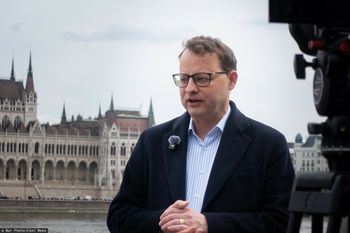 Znaleźli Romanowskiego. Wynajmuje mieszkanie u pracownika Fideszu