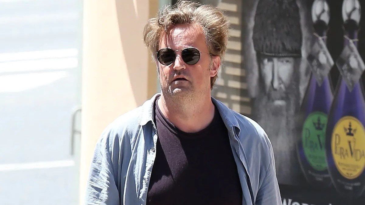 Matthew Perry niemal zmarł z powodu swoich uzależnień