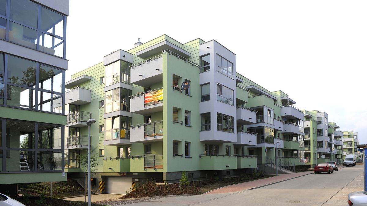 Sąsiadka rodem z piekła. "Trzaska drzwiami, ubliża i straszy"