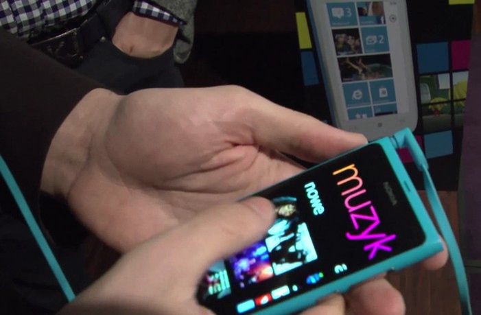 Komórkomania.TV - Hands-on Nokii Lumii 710 i 800 z polskiej premiery 1
