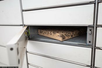 Niepełnosprawny klient nie mogł odebrać paczki. Brzoska reaguje