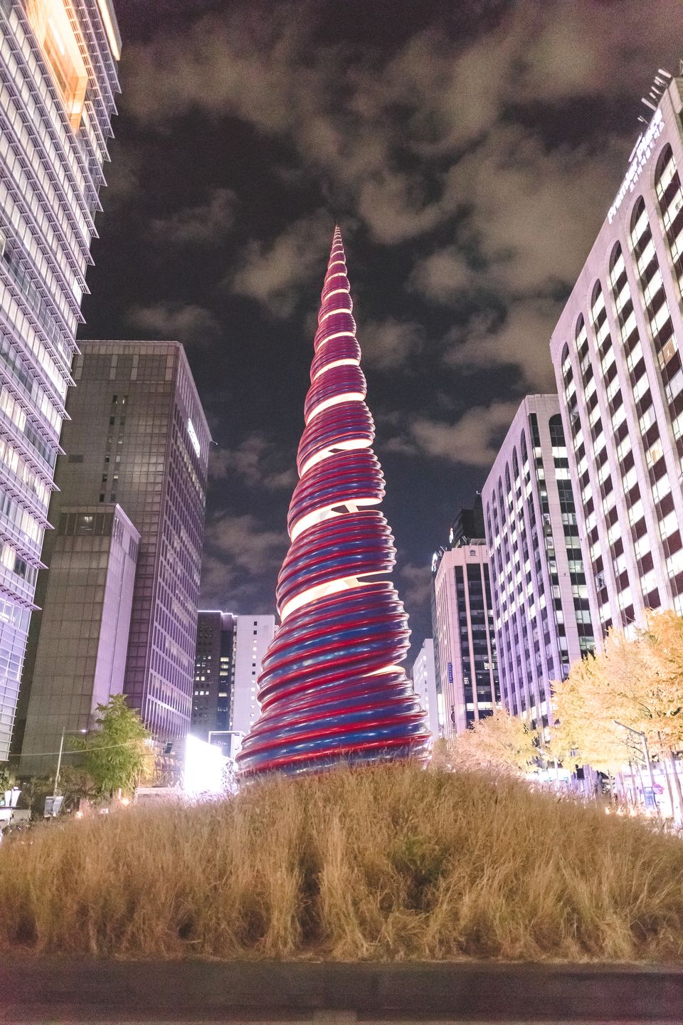 Co naprawdę kryje Korea? Barwna opowieść z podróży dwojga fotografów 16