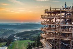 Trasa liczy ponad kilometr. Unikatowa "ścieżka w chmurach" w Krynicy-Zdroju