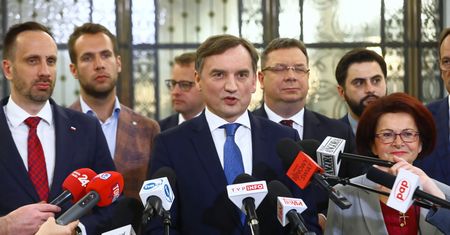"Na miłość boską!". Kosiniak-Kamysz wburzony. Tak odpowiedział Ziobrze
