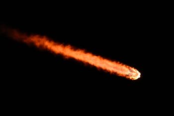 "Chemiczny ślad". Naukowcy zbadali skutki przelotu rakiety Falcon 9