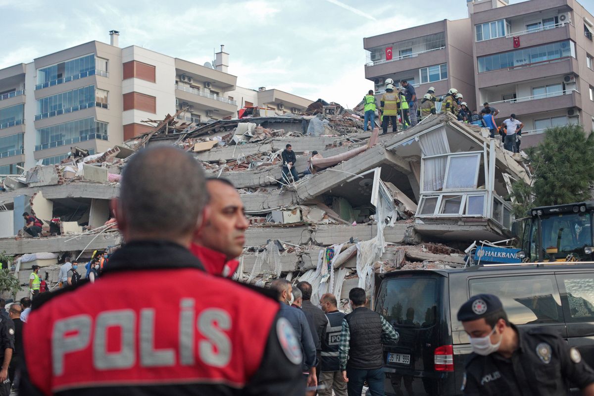 Turcja. Silne trzęsienie ziemi. Nie żyje 17 osób