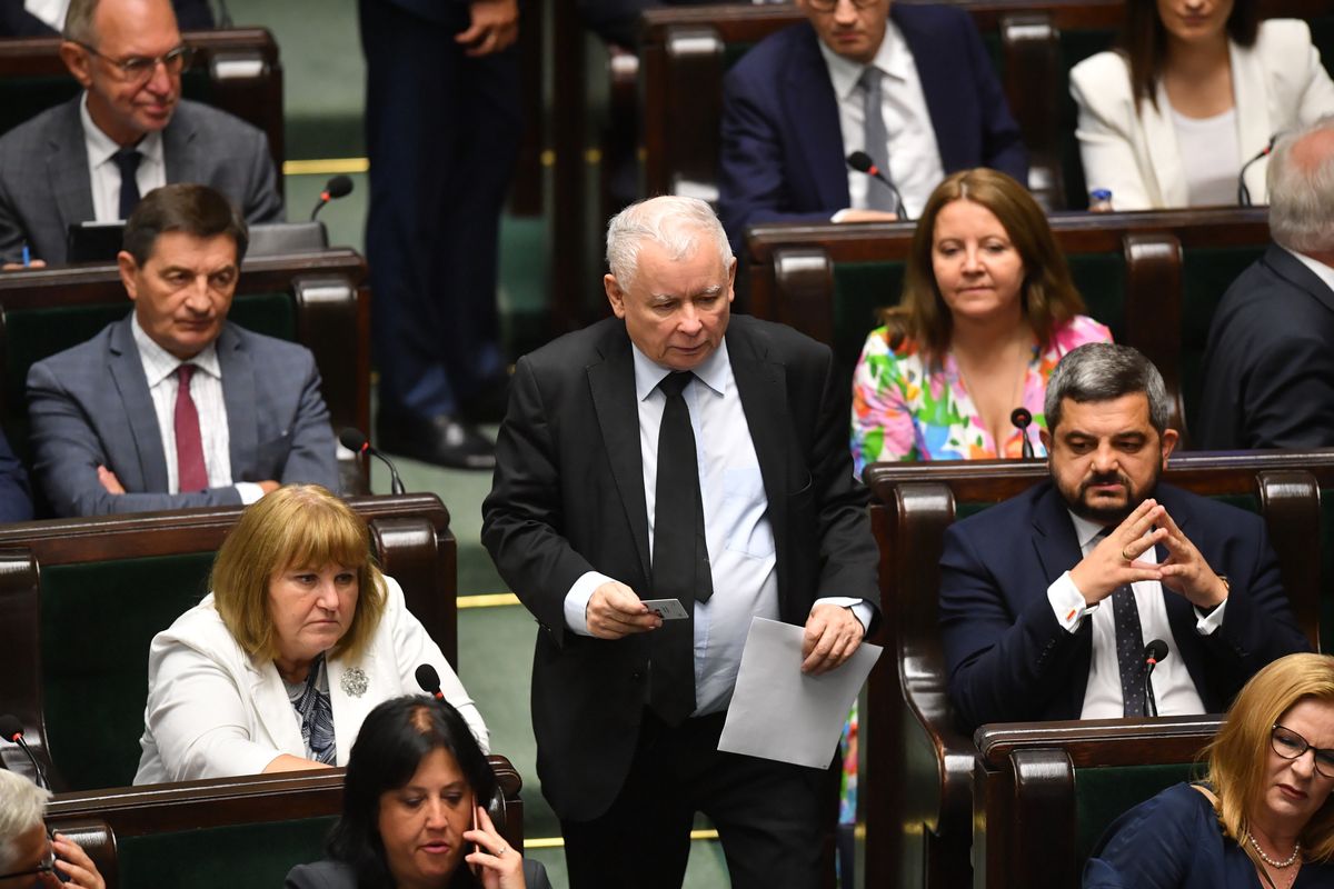 "DGP": możliwe dodatkowe posiedzenie Sejmu
