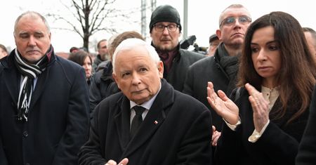 "Makijażystka Kaczyńskiego" z posadą. "Nie wiem, jakie ma kompetencje"