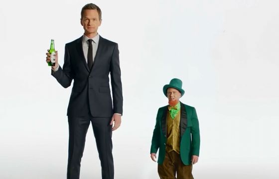 Neil Patrick Harris w reklamie Heinekena z okazji Dnia Świętego Patryka (wideo)