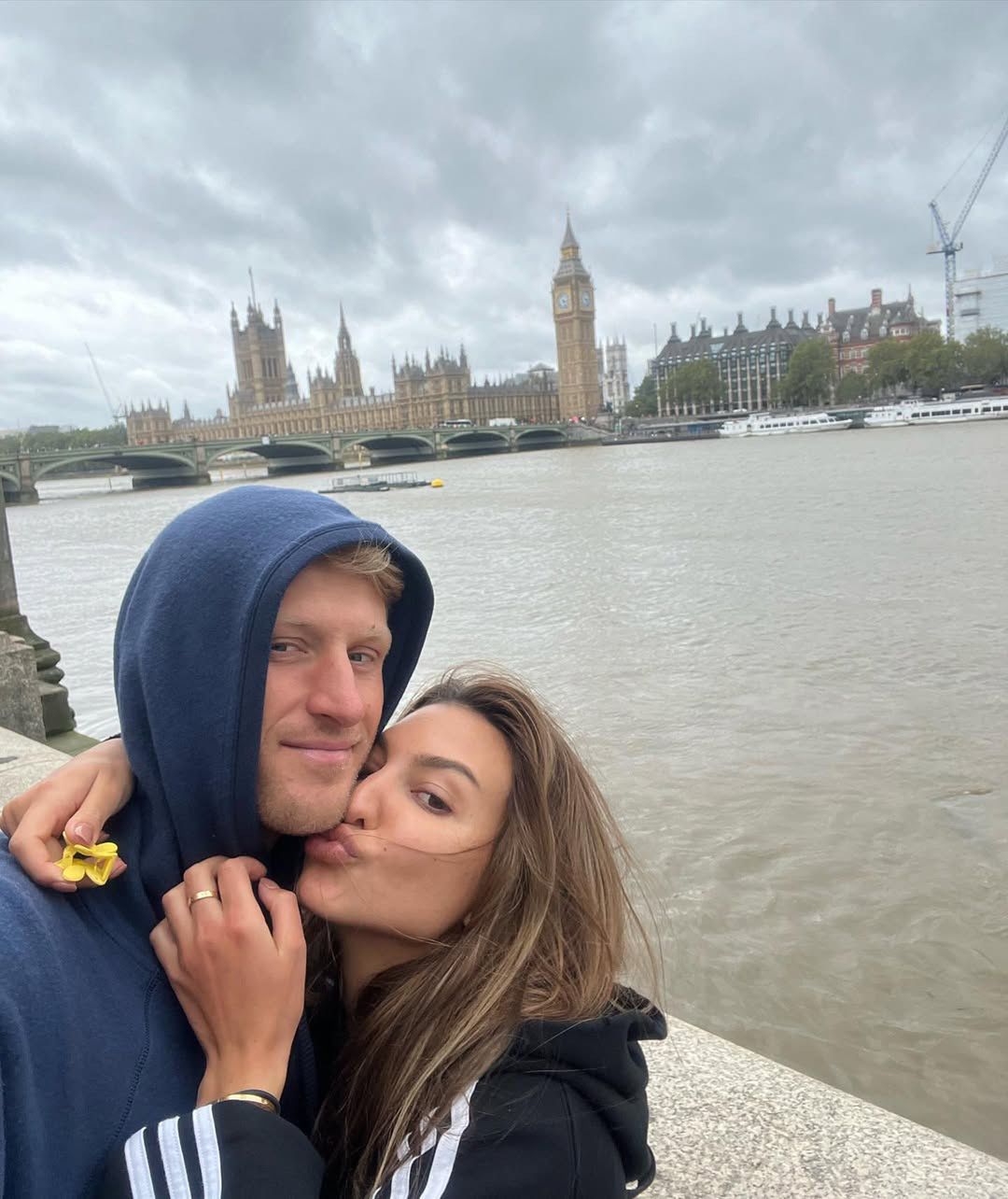 Adrian Meronk z narzeczoną