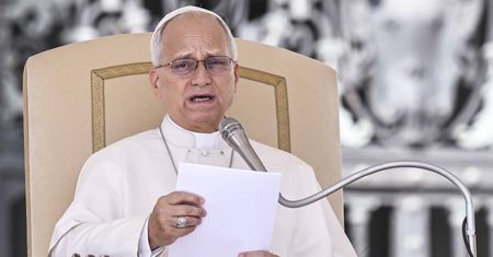 Leon XIV anulował decyzję Franciszka. Chodzi o pensje kardynałów
